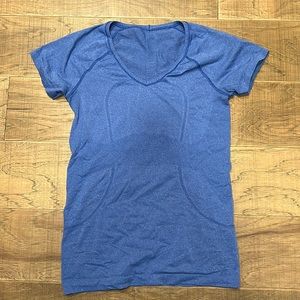 Lululemon V Neck Swiftly tee